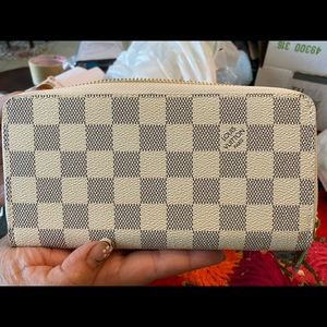 White Checkered wallet